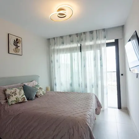 Sunset Waves 15 * בנידורם